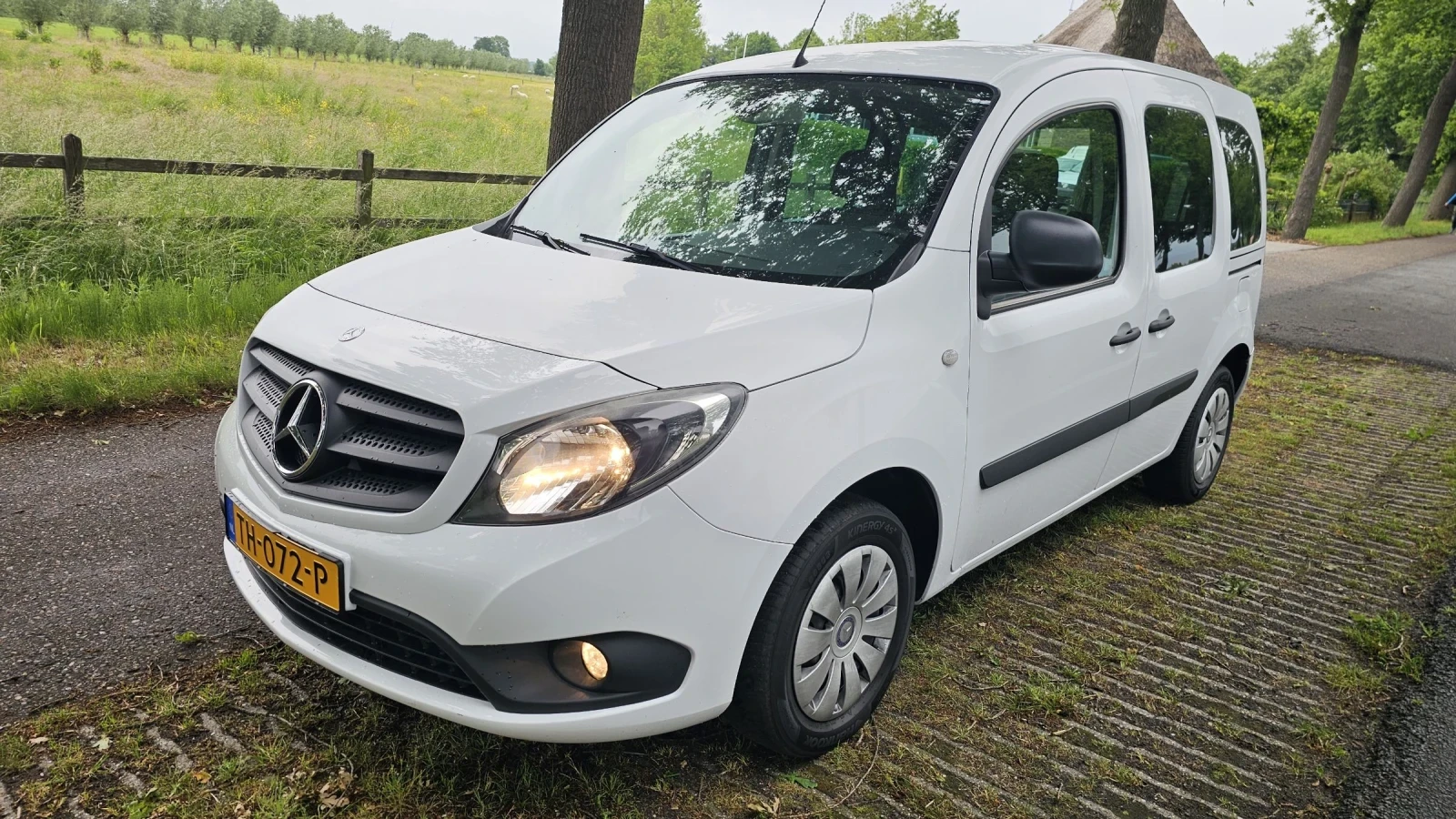 Mercedes-Benz Citan 1.5 клима/темпомат в ТОП СЪСТОЯНИЕ  - изображение 2