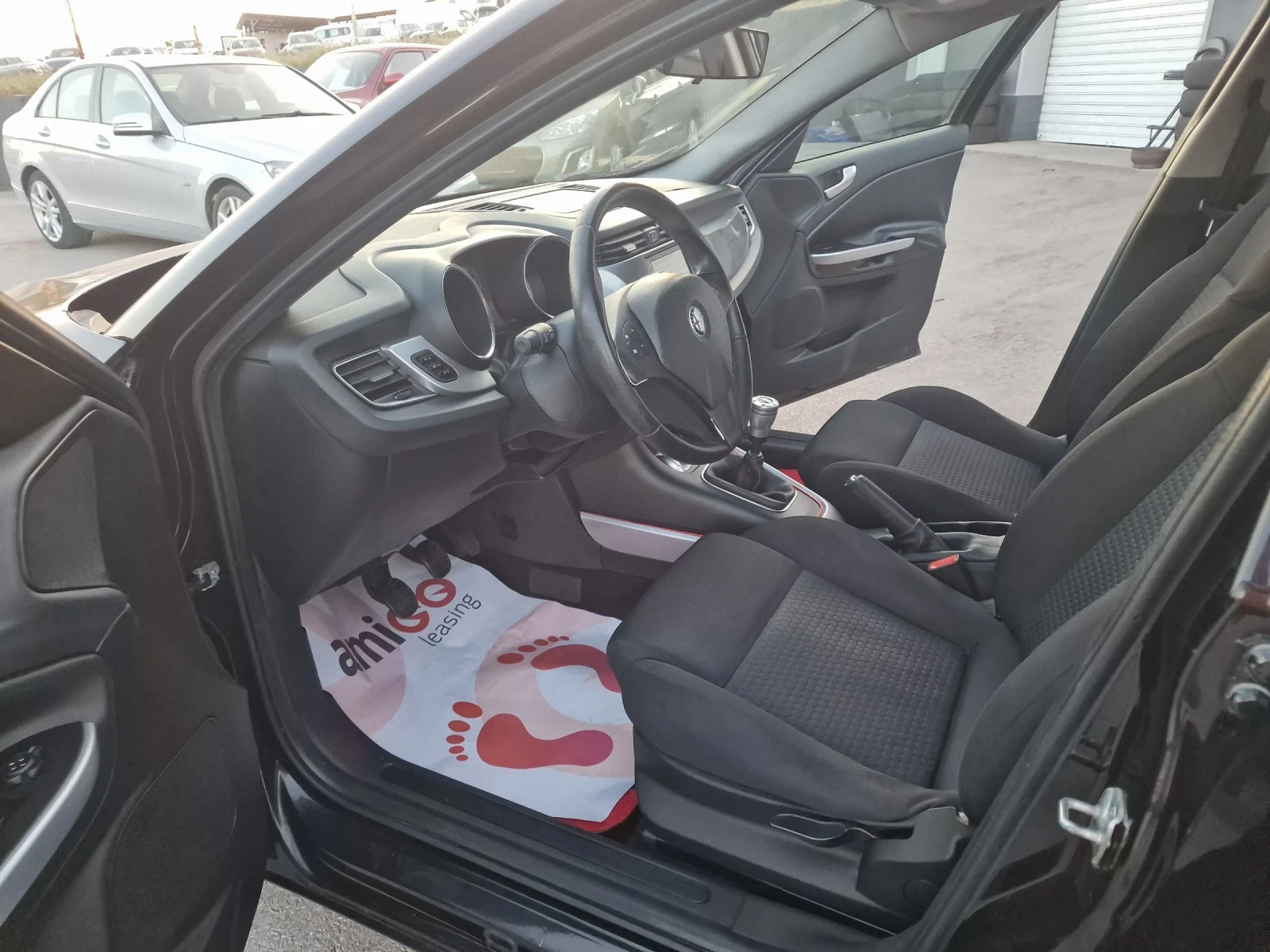 Alfa Romeo Giulietta 1.4TI 120ps - изображение 9