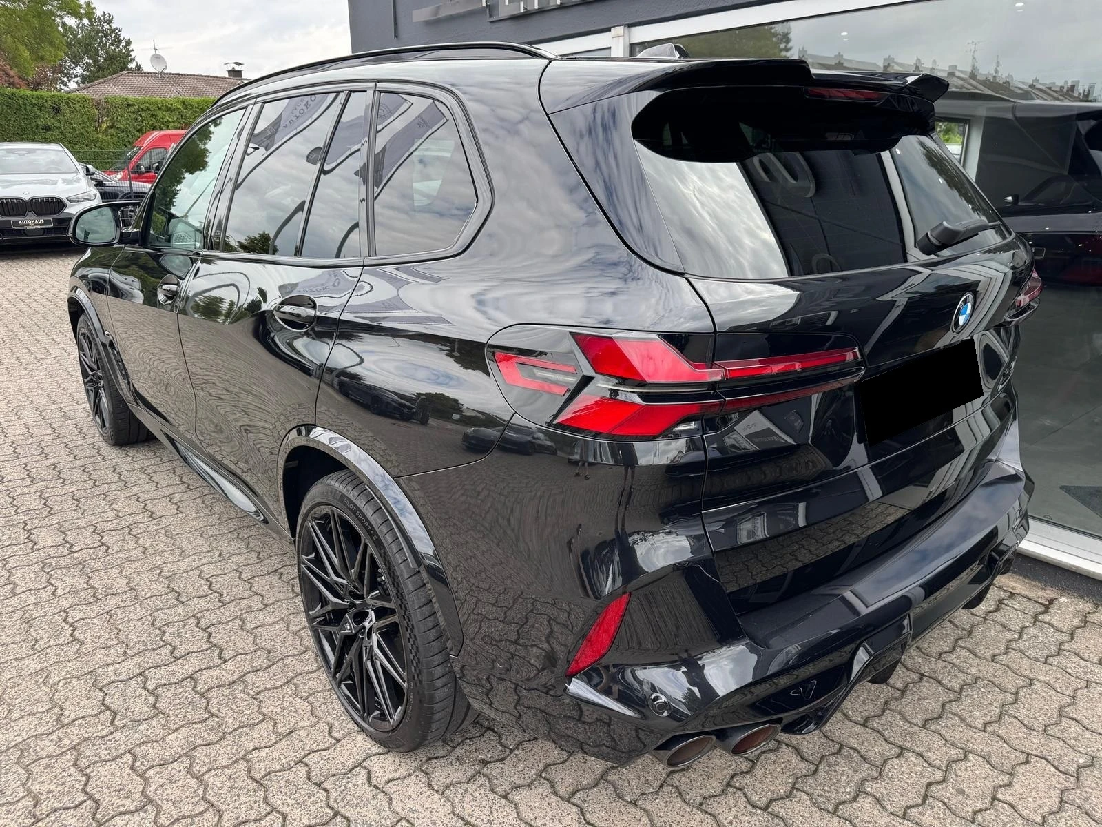 BMW X5M COMPETITION* 360CAM* KEYLESS* HEAD-UP* SKY-LOUNGE* - изображение 4