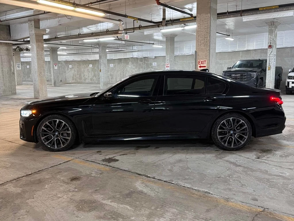 BMW 750 XDRIVE LONG * ДИСТОРНИК* 360 КАМЕРА* ОБДУХВАНЕ*  - изображение 4