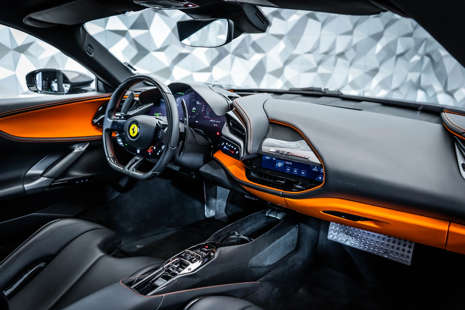 Ferrari SF 90 Stradale  * Lift* Carbon* 360* 20* , снимка 14 - Автомобили и джипове - 53894077