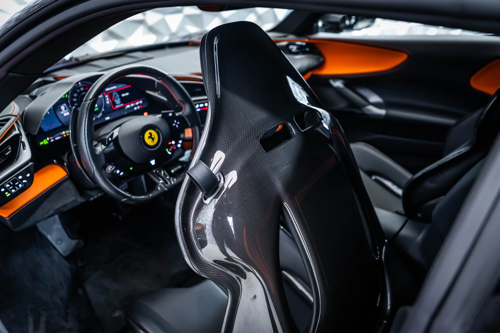 Ferrari SF 90 Stradale  * Lift* Carbon* 360* 20* , снимка 13 - Автомобили и джипове - 53894077