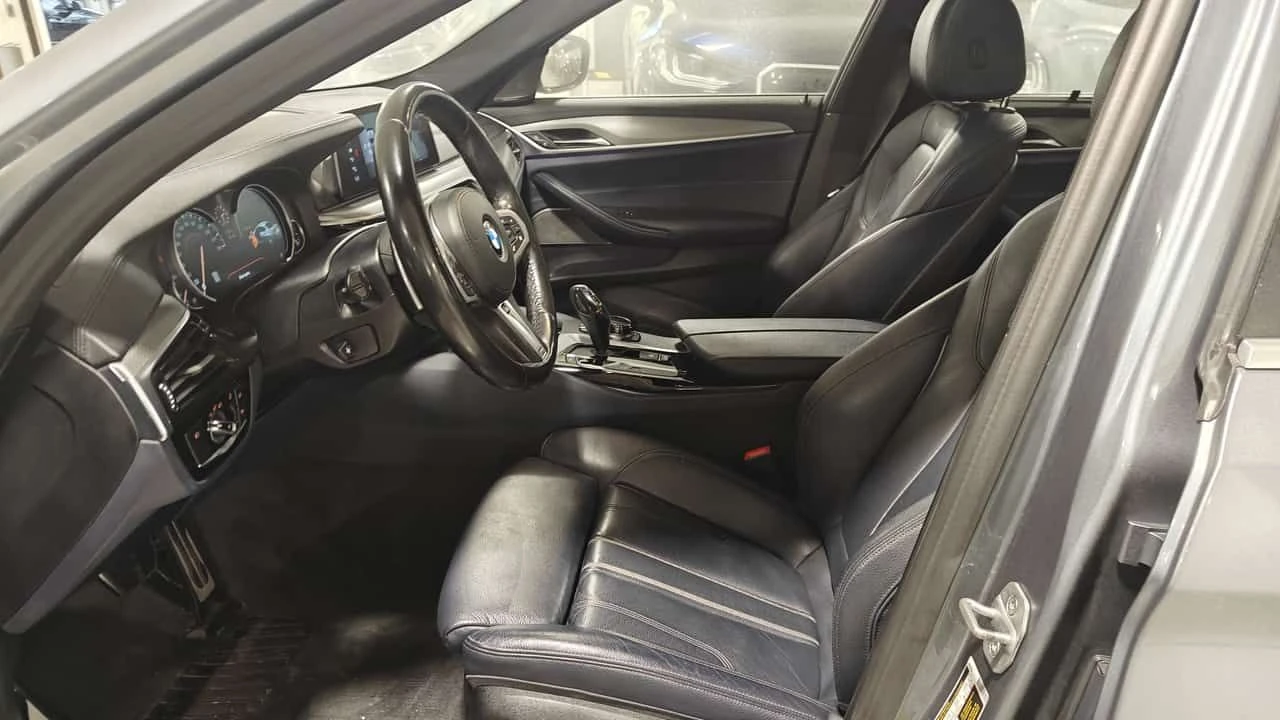 BMW 540 * 540i xDrive * HARMAN/KARDON* AMBIENT* ШИБИДАХ, снимка 4 - Автомобили и джипове - 54240548