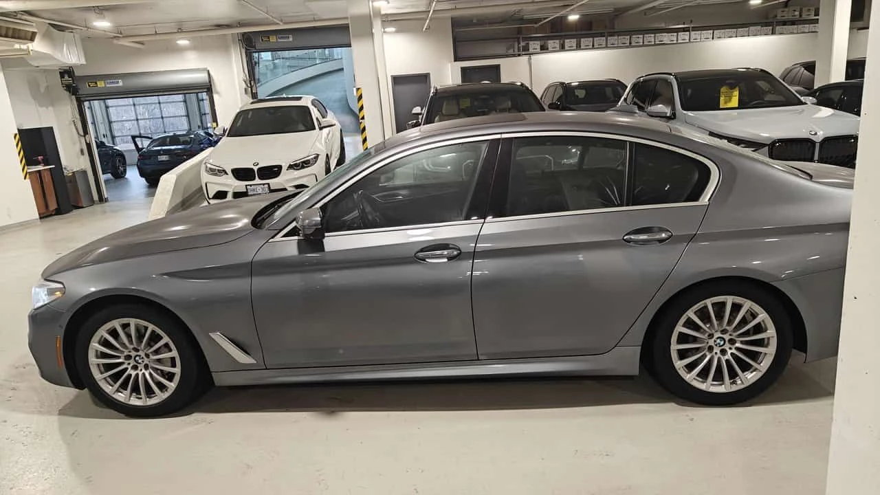 BMW 540 * 540i xDrive * HARMAN/KARDON* AMBIENT* ШИБИДАХ, снимка 2 - Автомобили и джипове - 54240548