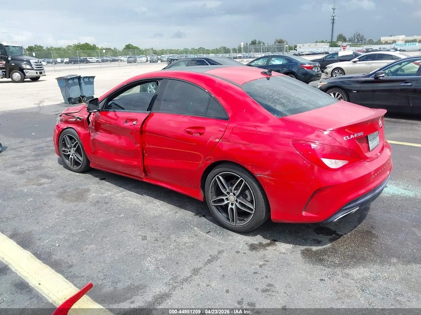 Mercedes-Benz CLA 250, снимка 10 - Автомобили и джипове - 54514754