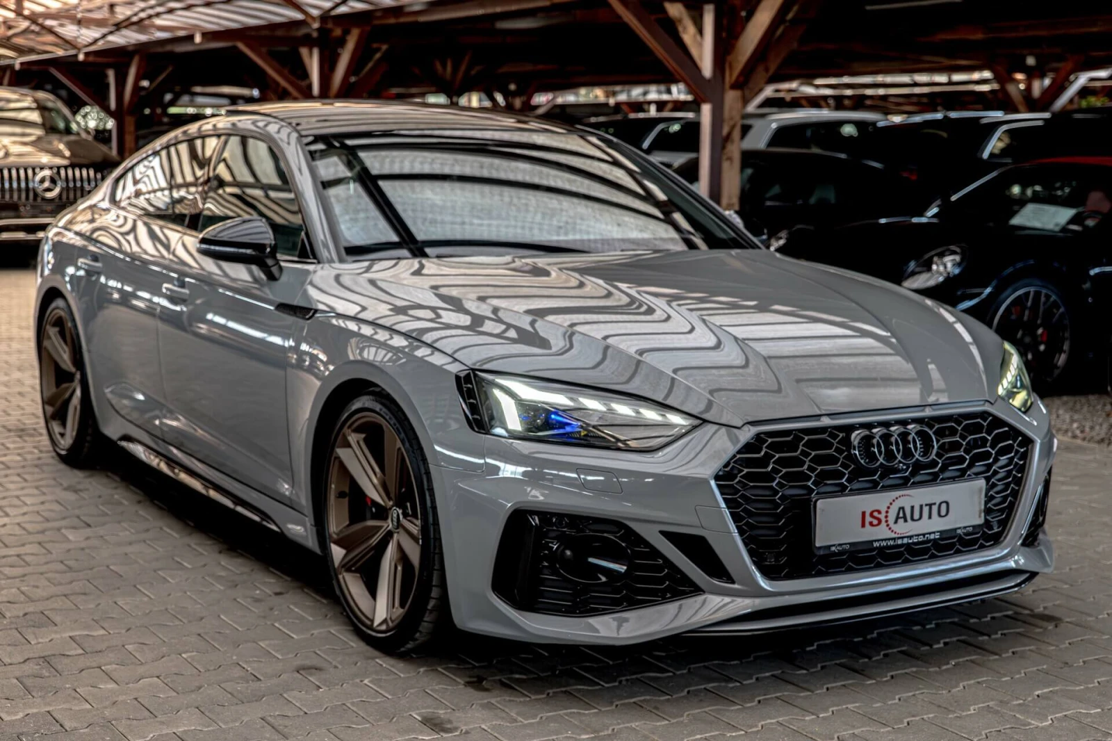 Audi Rs5 2.9TFSI/Nardo/Distronic/Алкантар/PDC/F1/Laser/Spor, снимка 2 - Автомобили и джипове - 54683369