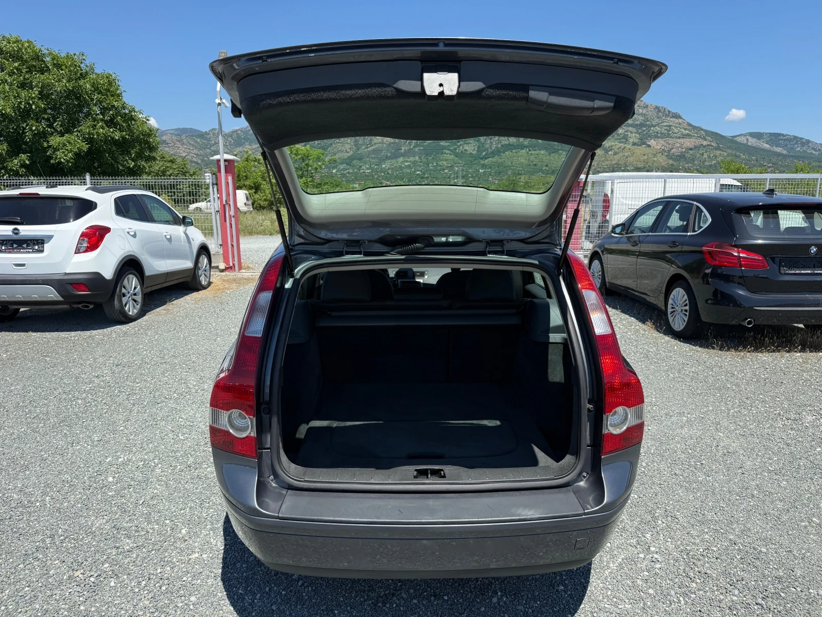 Volvo V50 (KATO НОВА), снимка 13 - Автомобили и джипове - 54855710