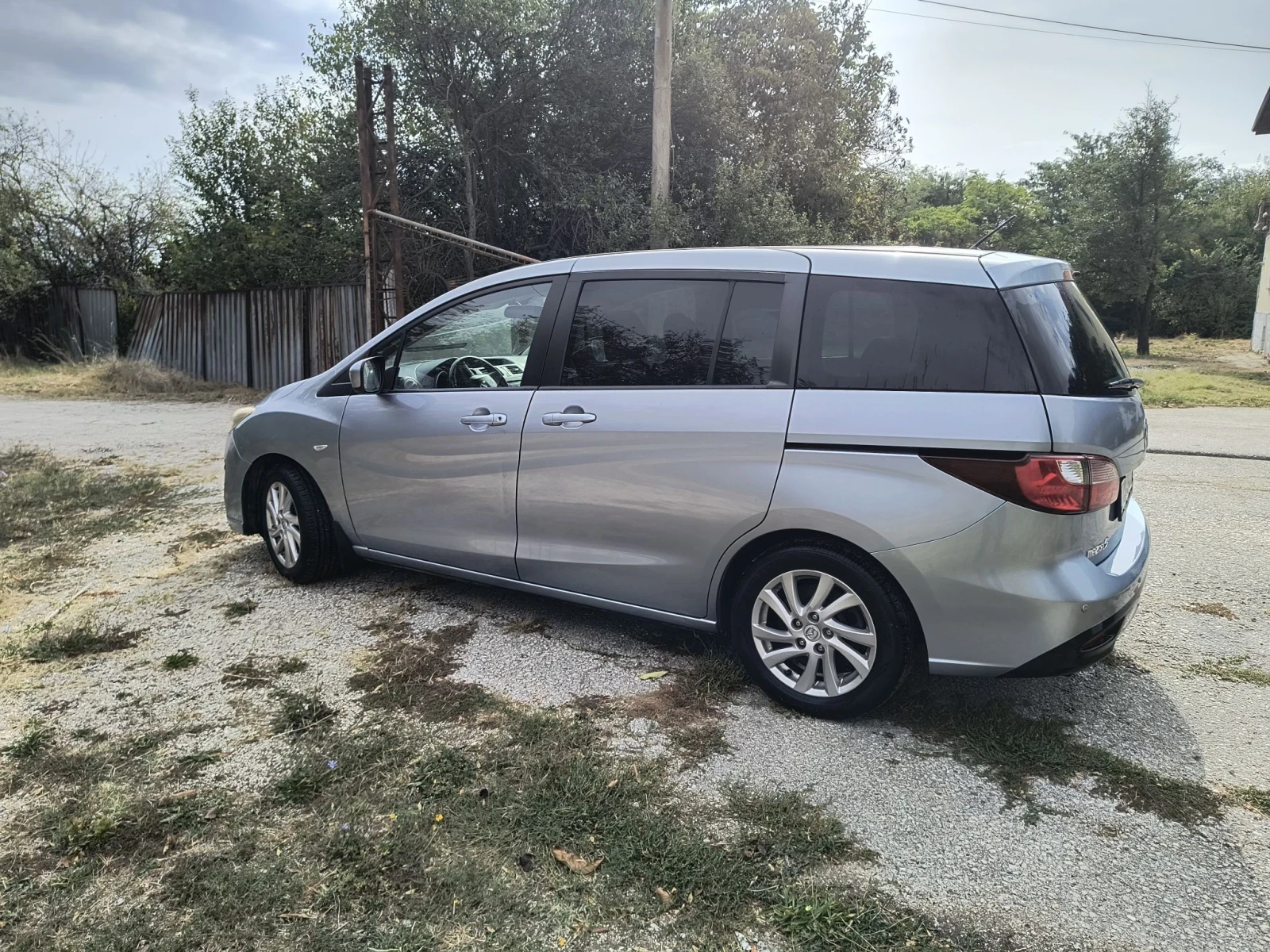 Mazda 5, снимка 3 - Автомобили и джипове - 55914694