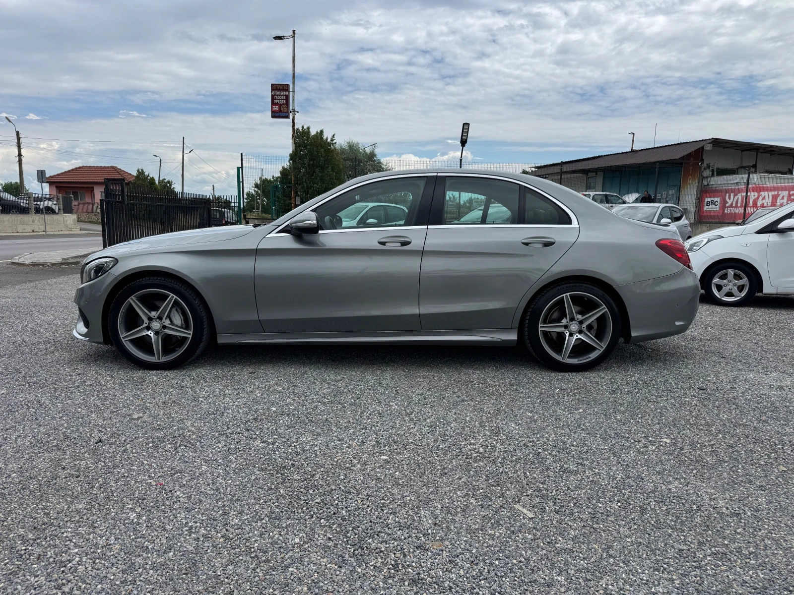 Mercedes-Benz C 220 CDI!! BLUETEC!! AMG Line!!! Full!!! EURO 6!!!, снимка 4 - Автомобили и джипове - 55235717