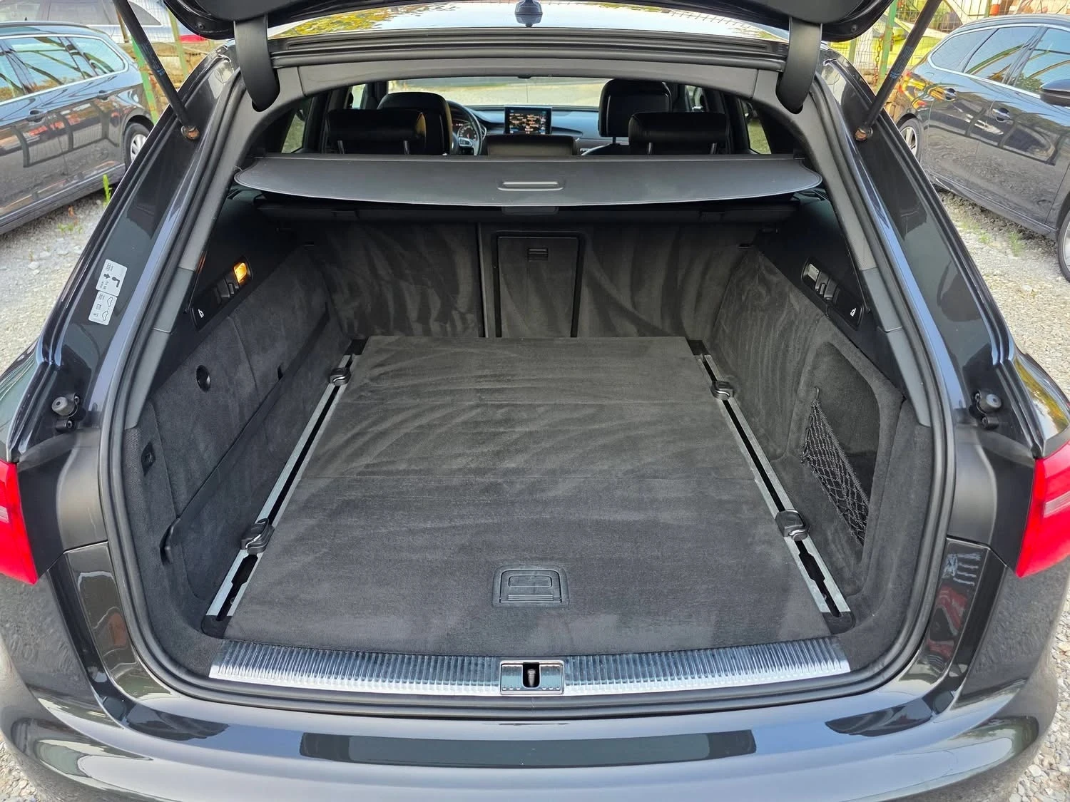 Audi A6 3.0TDI 245K.C. / 2013 ГОДИНА/АВТОМАТ/ДИСТРОНИК / , снимка 15 - Автомобили и джипове - 55385482