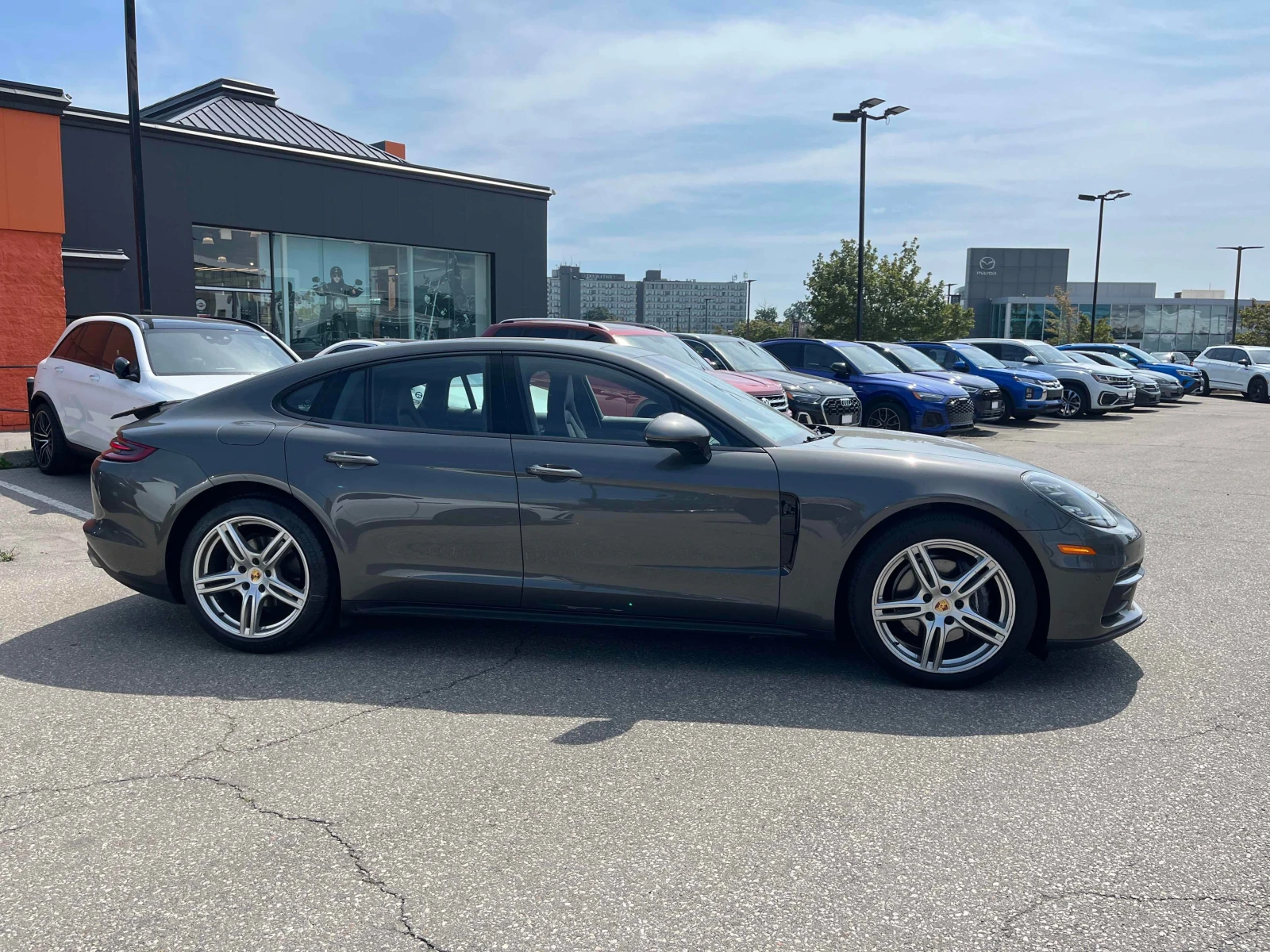 Porsche Panamera 4 / MATRIX / BOSE / ОБДУХВАНЕ / CARFAX , снимка 3 - Автомобили и джипове - 55911895