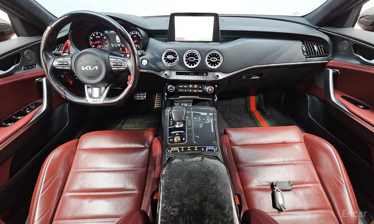 Kia Stinger 3.3* TURBO* GT* ОБДУХВАНЕ* ДИСТРОНИК* ХЕДЪП* 360КА, снимка 7 - Автомобили и джипове - 56126388
