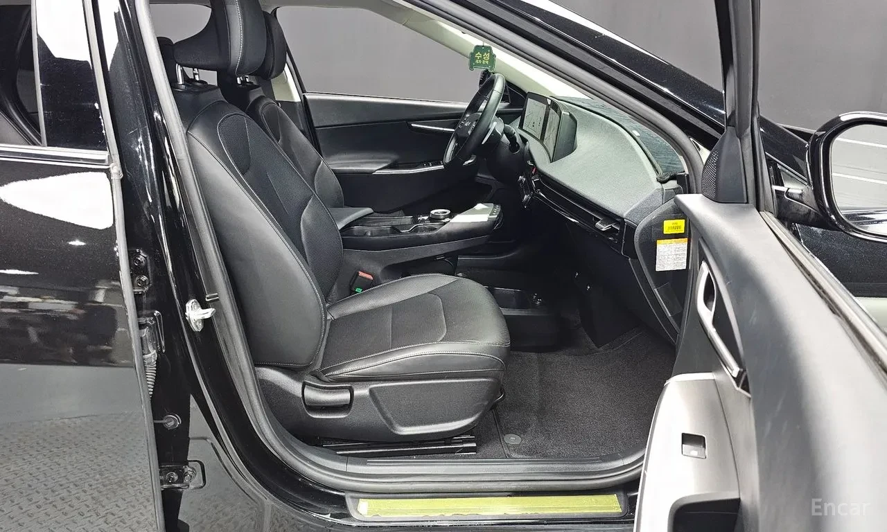 Hyundai Ioniq 6 LONG RANGE / 77, 4 KWH, снимка 10 - Автомобили и джипове - 56218179