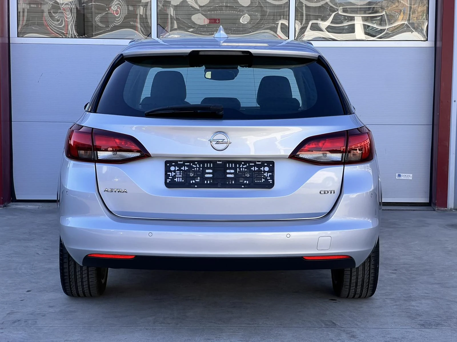 Opel Astra 1.6D-AUTOMATIC-INNOVATION-2018г, снимка 3 - Автомобили и джипове - 56365976