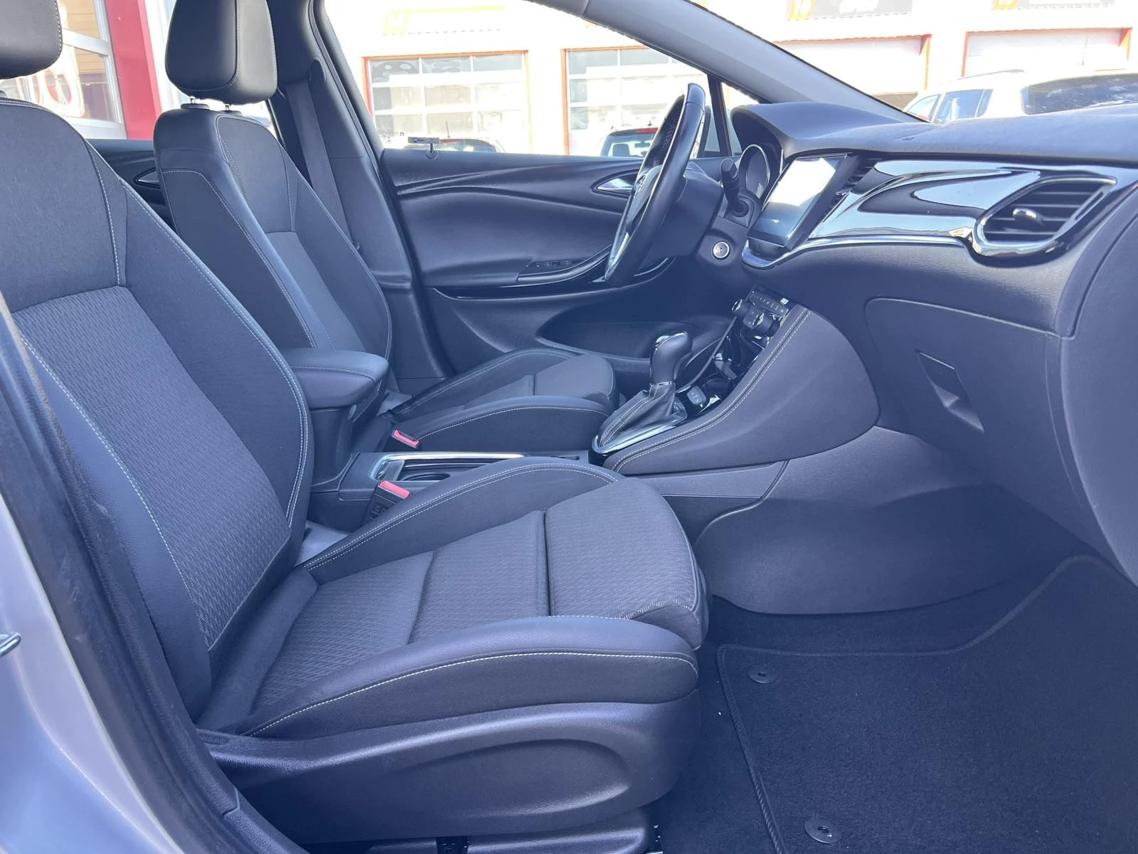 Opel Astra 1.6D-AUTOMATIC-INNOVATION-2018г, снимка 13 - Автомобили и джипове - 56365976