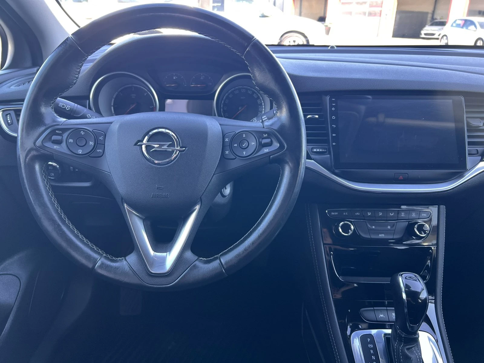 Opel Astra 1.6D-AUTOMATIC-INNOVATION-2018г, снимка 10 - Автомобили и джипове - 56365976