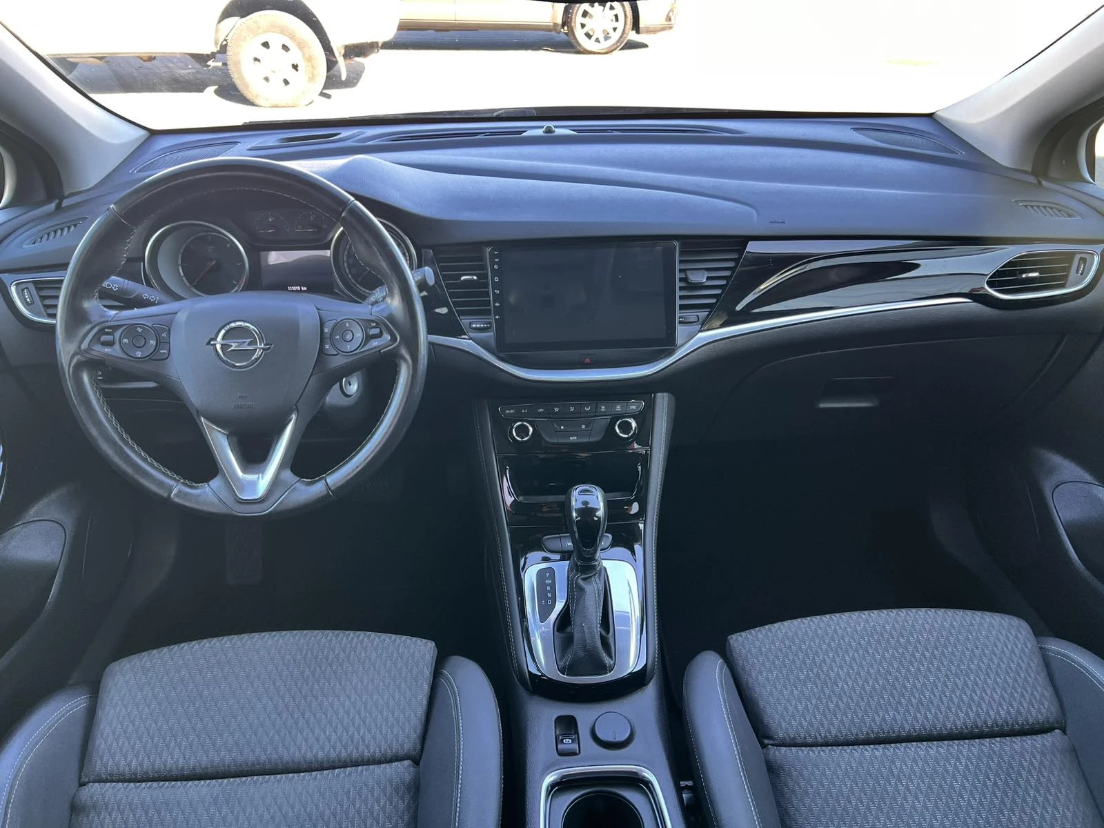 Opel Astra 1.6D-AUTOMATIC-INNOVATION-2018г, снимка 11 - Автомобили и джипове - 56365976