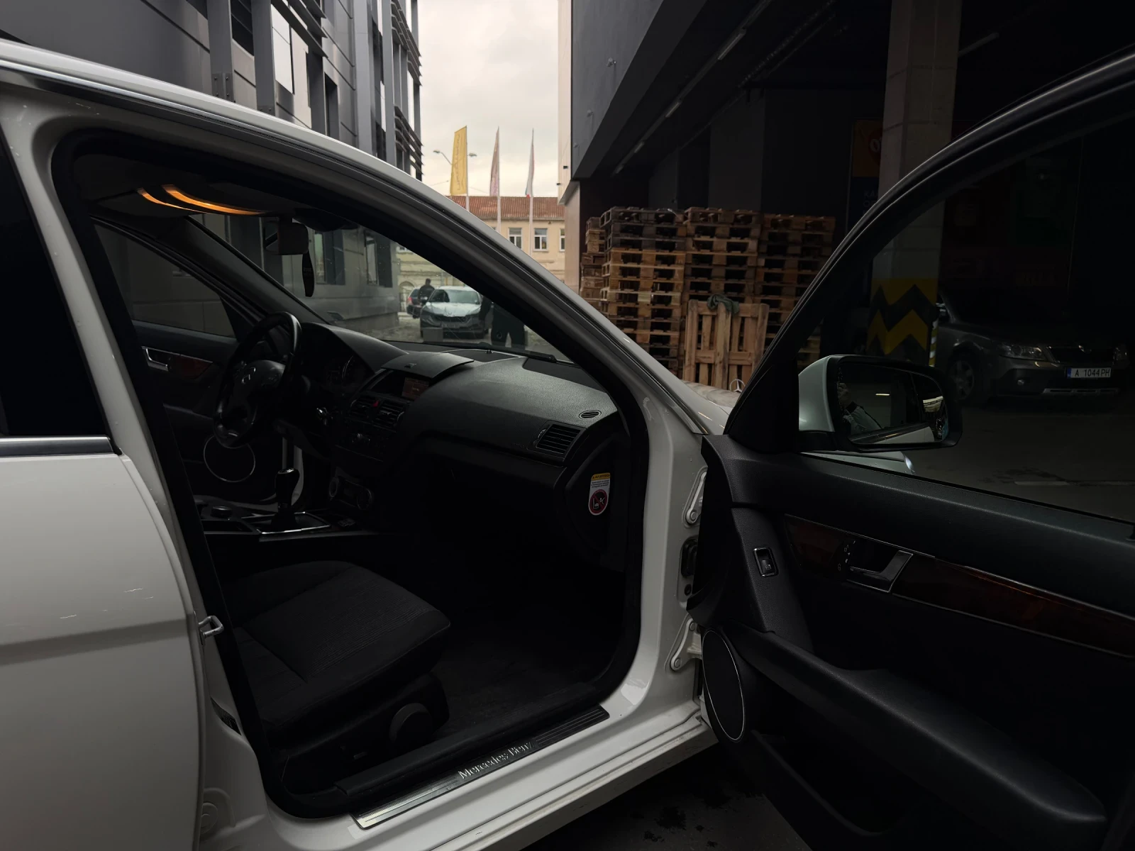 Mercedes-Benz C 220 ELEGANCE, снимка 11 - Автомобили и джипове - 56627178