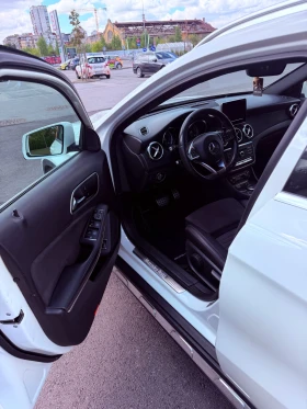 Mercedes-Benz GLA 200, снимка 12