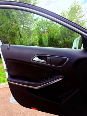 Mercedes-Benz GLA 200, снимка 15
