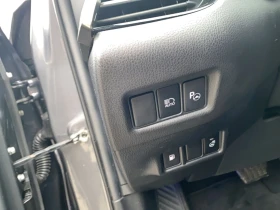 Toyota C-HR Premium Selected 1.8 Хибрид, снимка 9