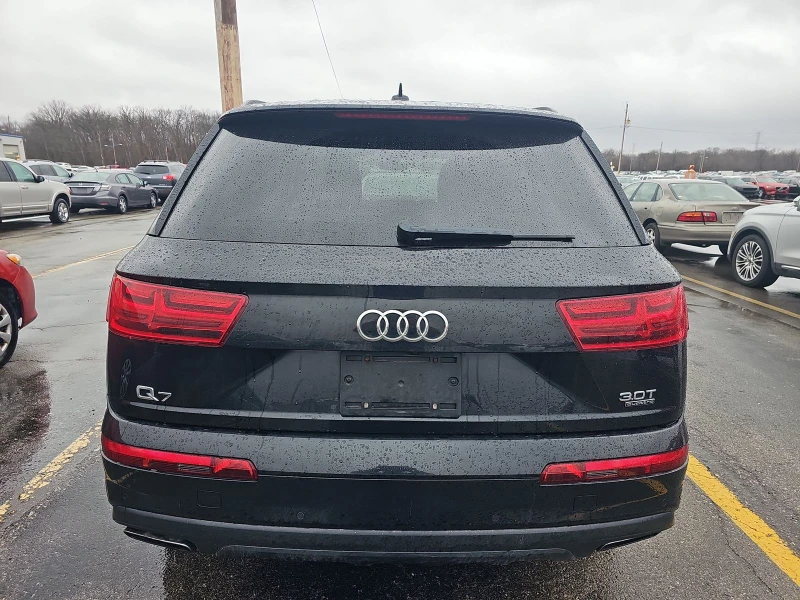 Audi Q7 Prestige* distronic* Matrix* Bose* обдух* pano* Di, снимка 3 - Автомобили и джипове - 48560814