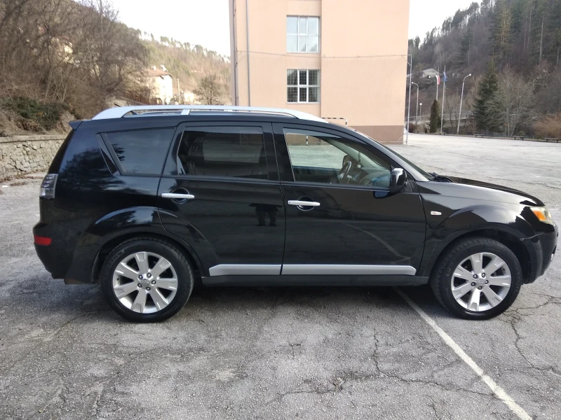 Mitsubishi Outlander 2.4 , 170 hp , снимка 4 - Автомобили и джипове - 49236532