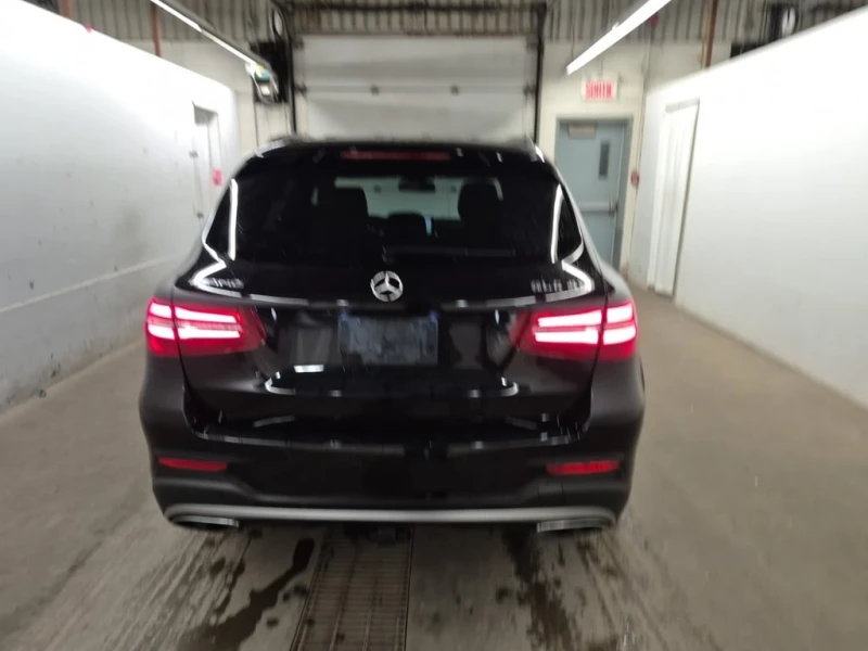 Mercedes-Benz GLC * AMG 43 * CARFAX * БЕЗ ПЪРВОНАЧАЛНА ВНОСКА, снимка 5 - Автомобили и джипове - 52694904