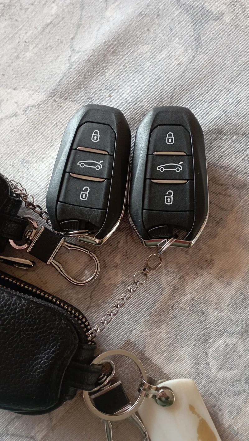 Opel Crossland X, снимка 12 - Автомобили и джипове - 53494654