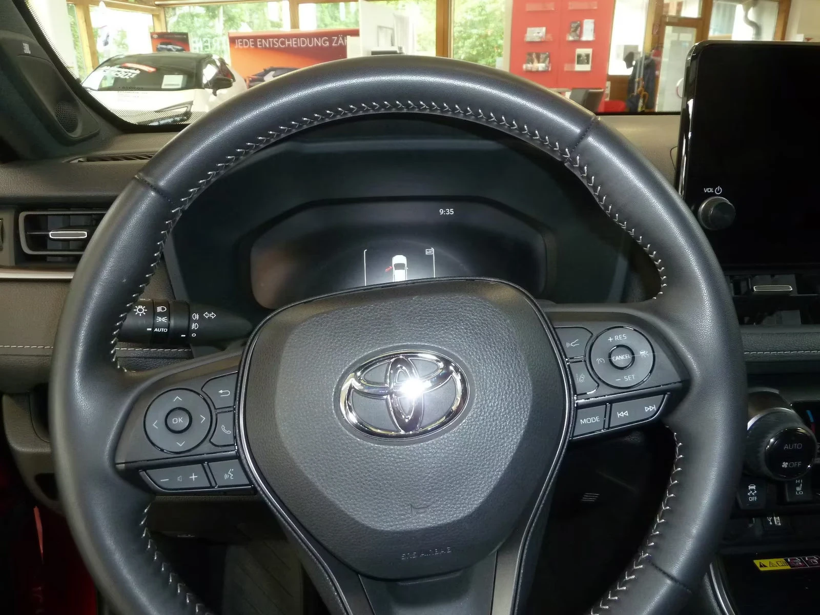 Toyota Rav4 PHEV/306HP/GR-SPORT/4X4/360/NAVI/LED/ACC/657v - изображение 8