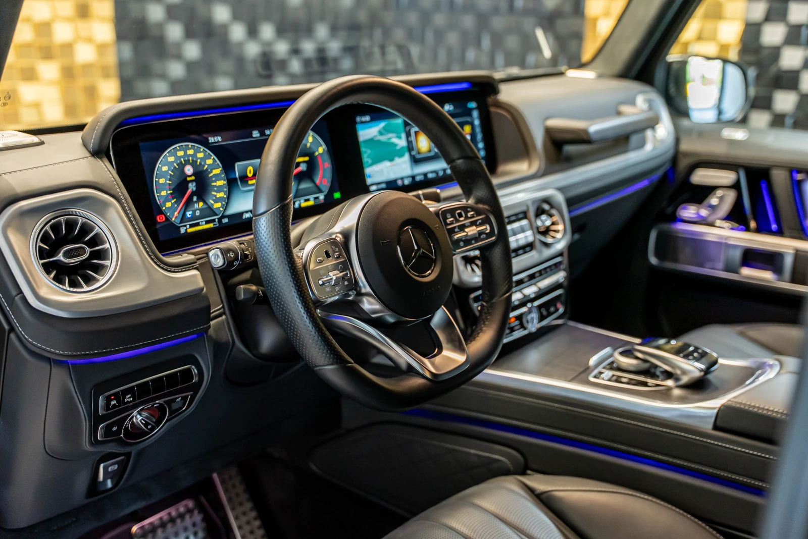 Mercedes-Benz G 500 Manifaktur - изображение 9