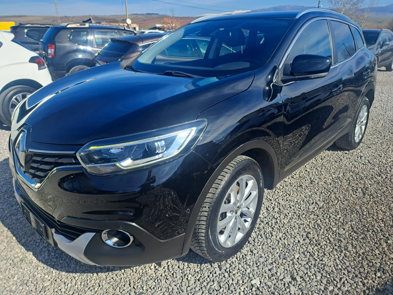 Renault Kadjar 1.2TCE FULL, снимка 2 - Автомобили и джипове - 53779230