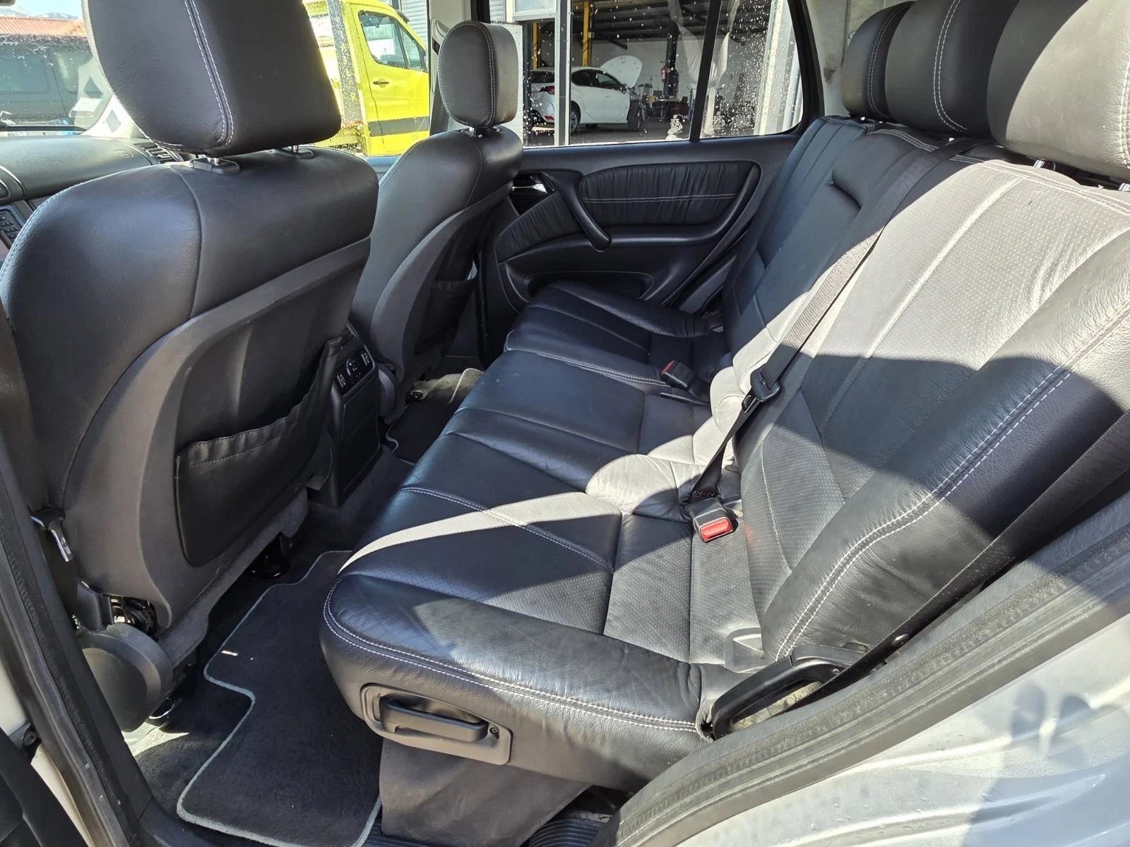 Mercedes-Benz ML 270, снимка 12 - Автомобили и джипове - 53817411