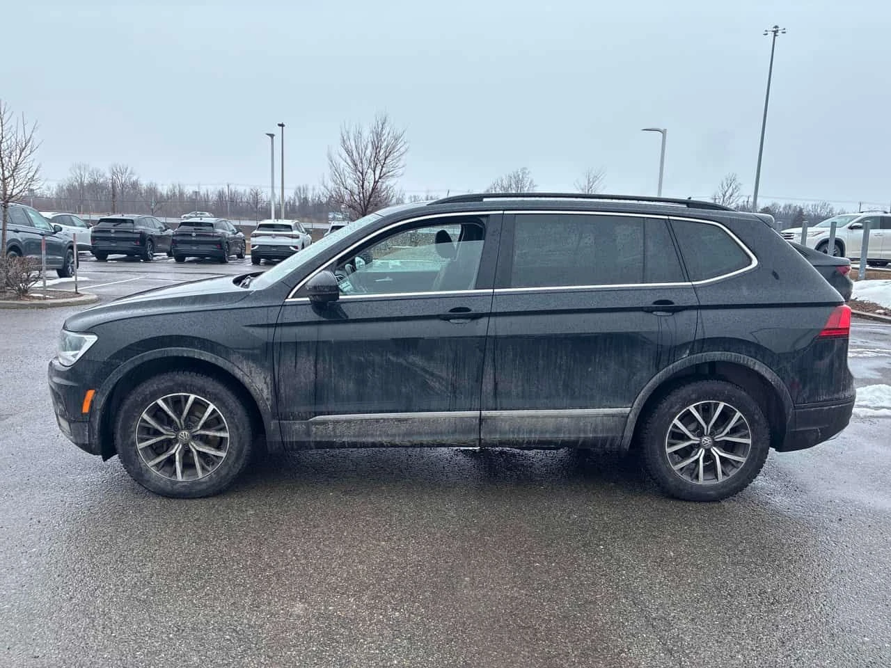 VW Tiguan * Comfortline * CARFAX * ОТ ПРЕДСТАВИТЕЛСТВО * , снимка 2 - Автомобили и джипове - 53996429