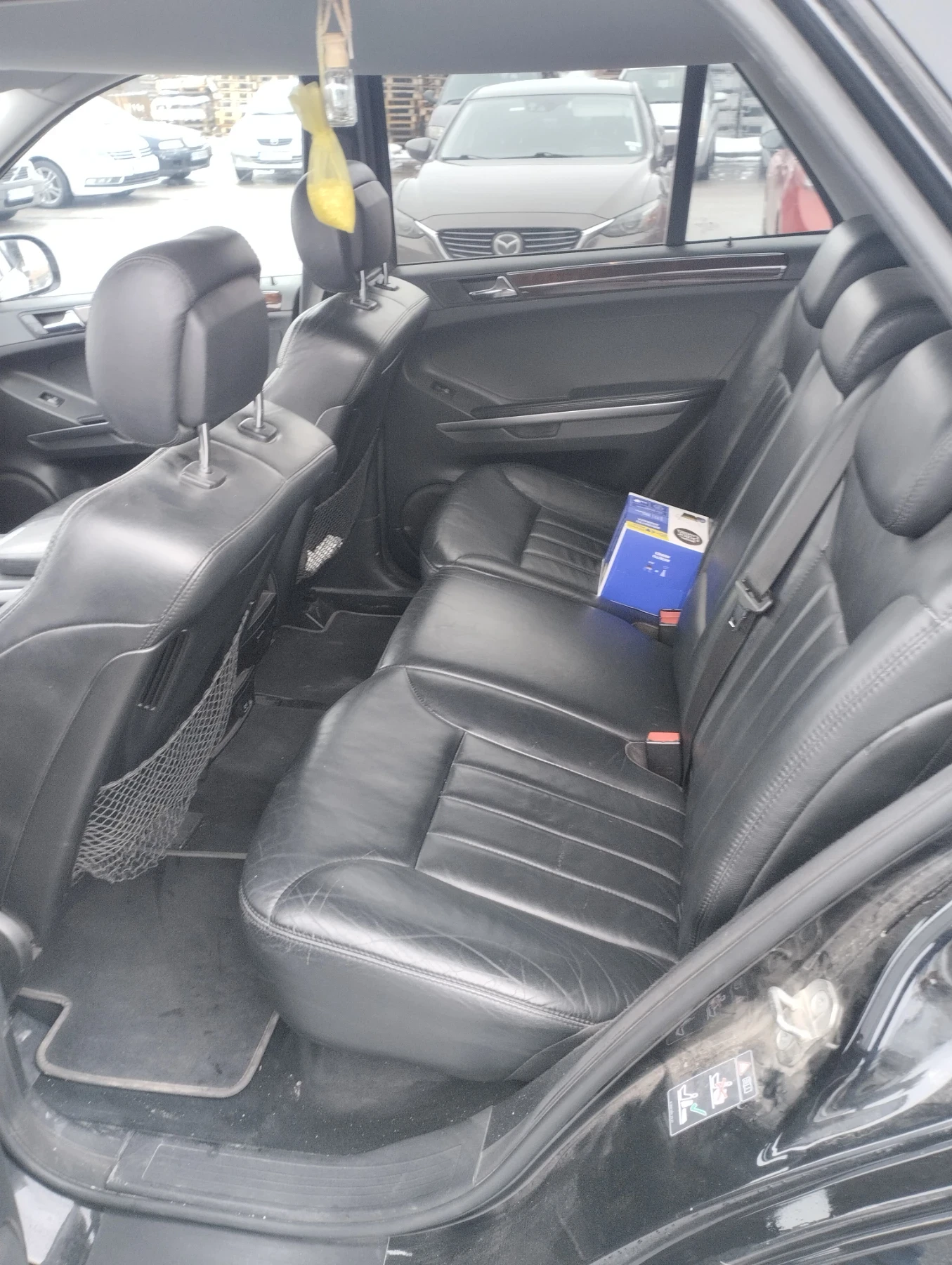 Mercedes-Benz ML 320, снимка 9 - Автомобили и джипове - 54115925