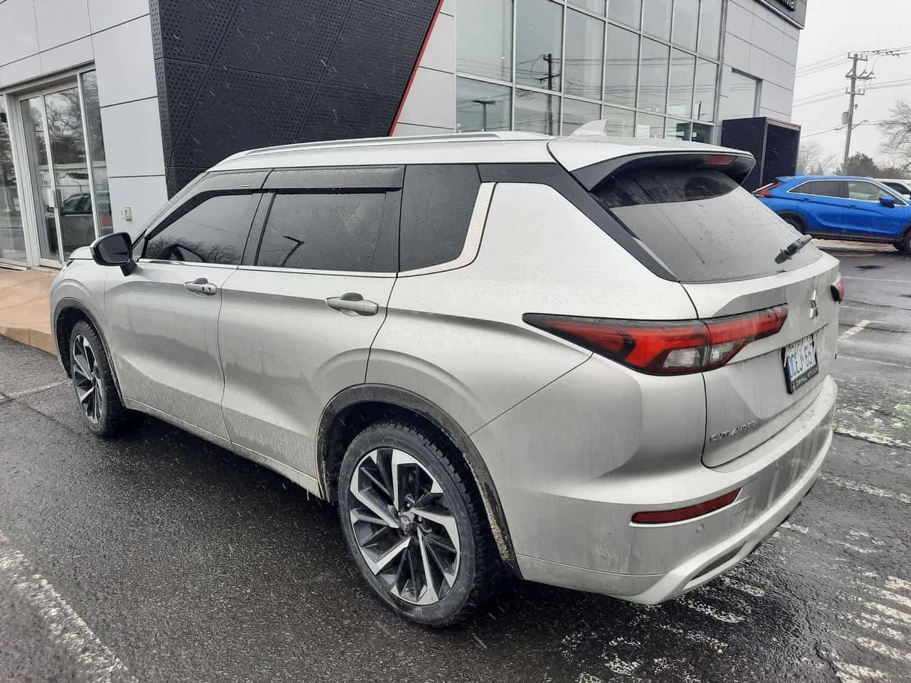 Mitsubishi Outlander GT S AWC  CARFAX, снимка 12 - Автомобили и джипове - 54133712