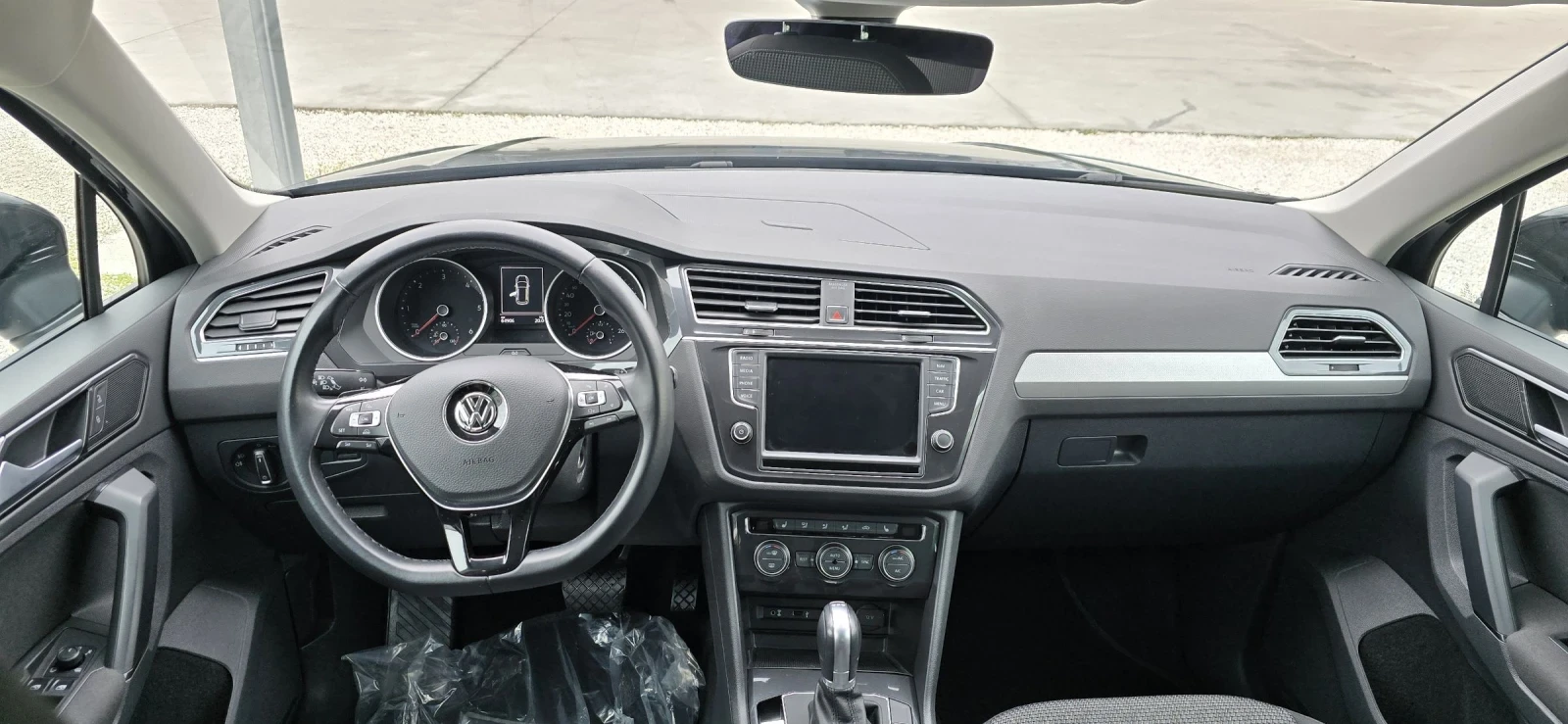VW Tiguan 2.0 TDI 160 к.с.65000 км. Лизинг!, снимка 11 - Автомобили и джипове - 54380580