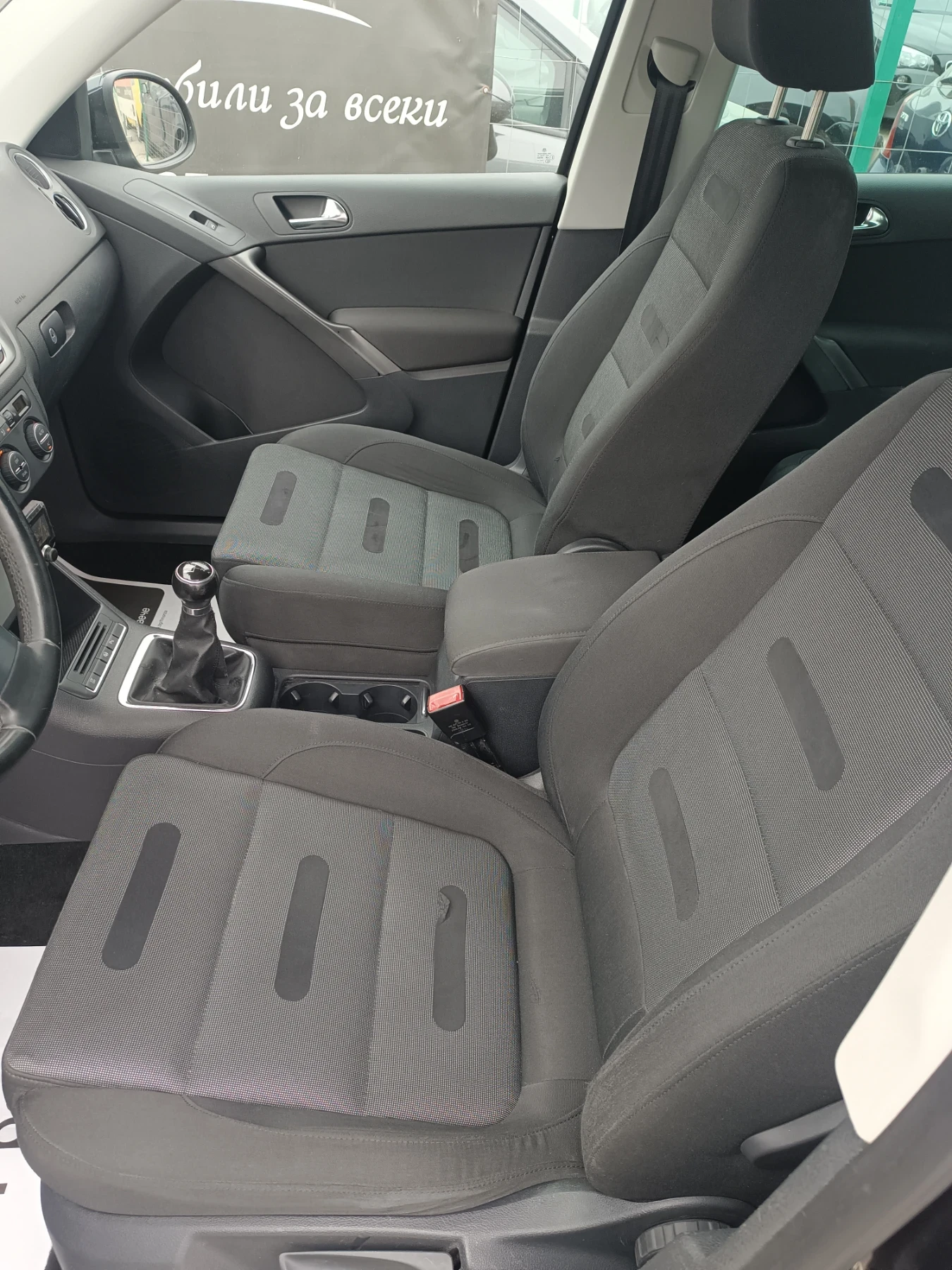 VW Tiguan 1, 4 бензин, 4 MOTION, ПЕРФЕКТЕН, ЛИЗИНГ , снимка 6 - Автомобили и джипове - 54479477
