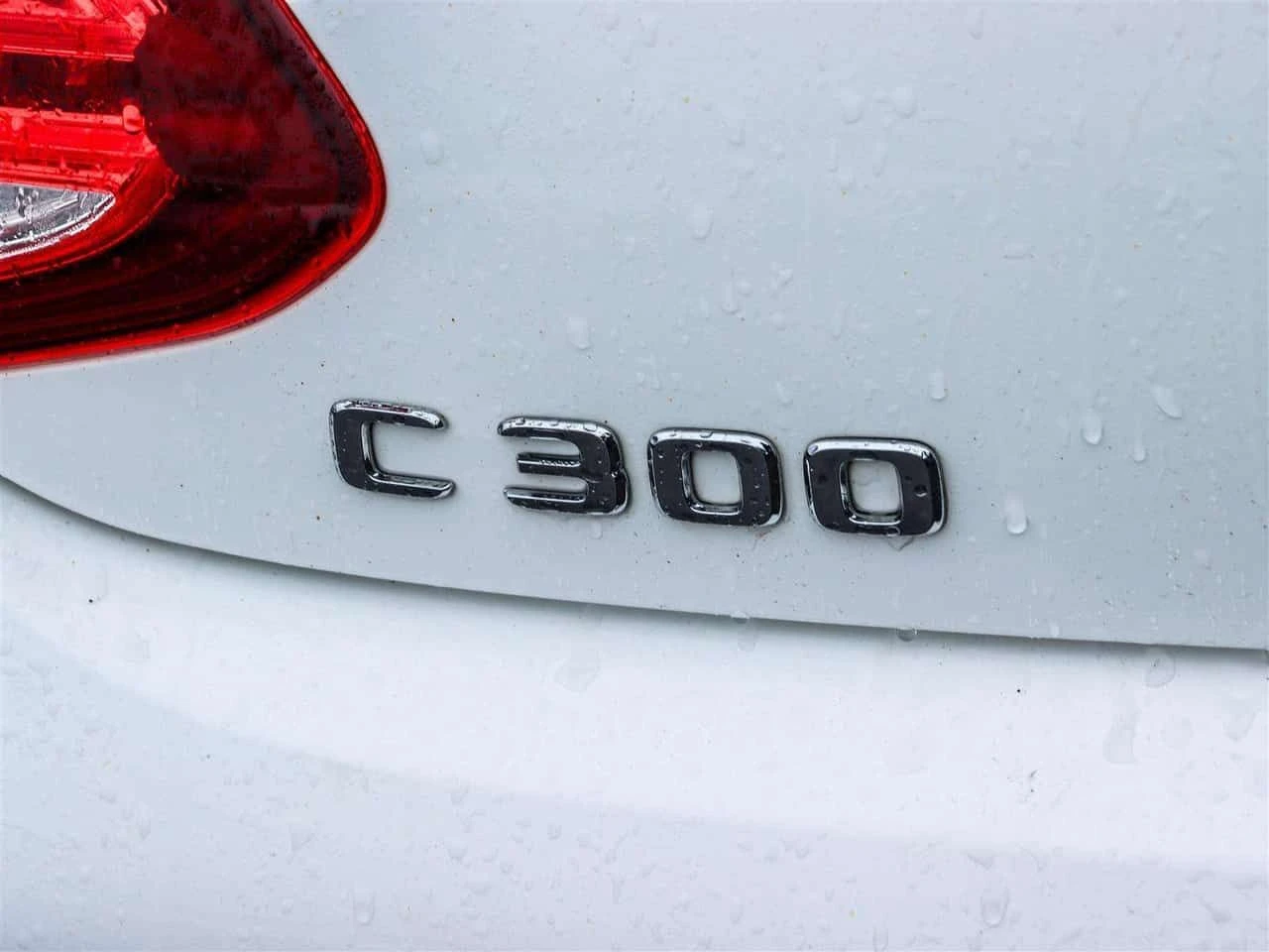 Mercedes-Benz C 300 * CARFAX * ЦЕНА ДО БГ, снимка 7 - Автомобили и джипове - 54792125