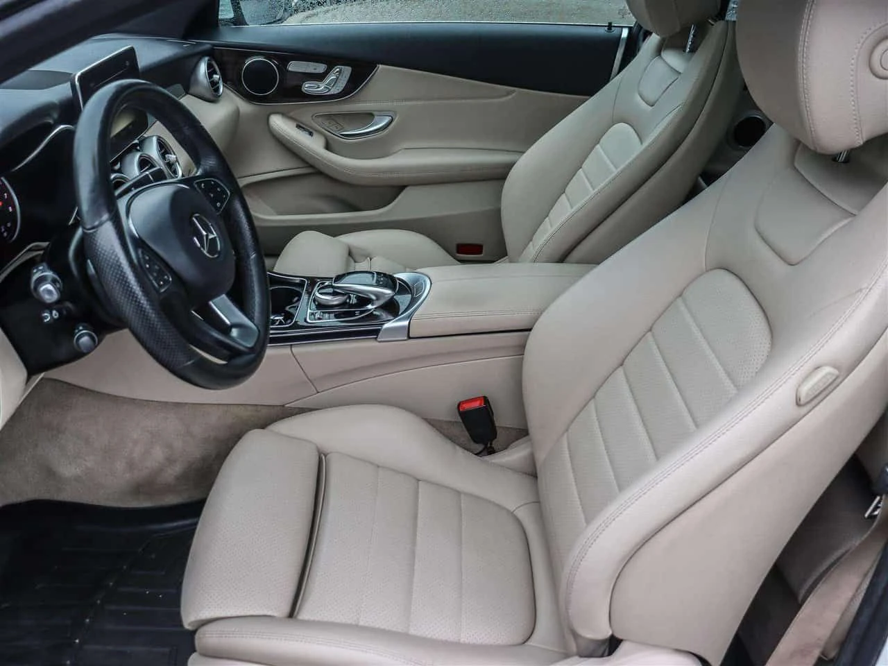 Mercedes-Benz C 300 * CARFAX * ЦЕНА ДО БГ, снимка 10 - Автомобили и джипове - 54792125