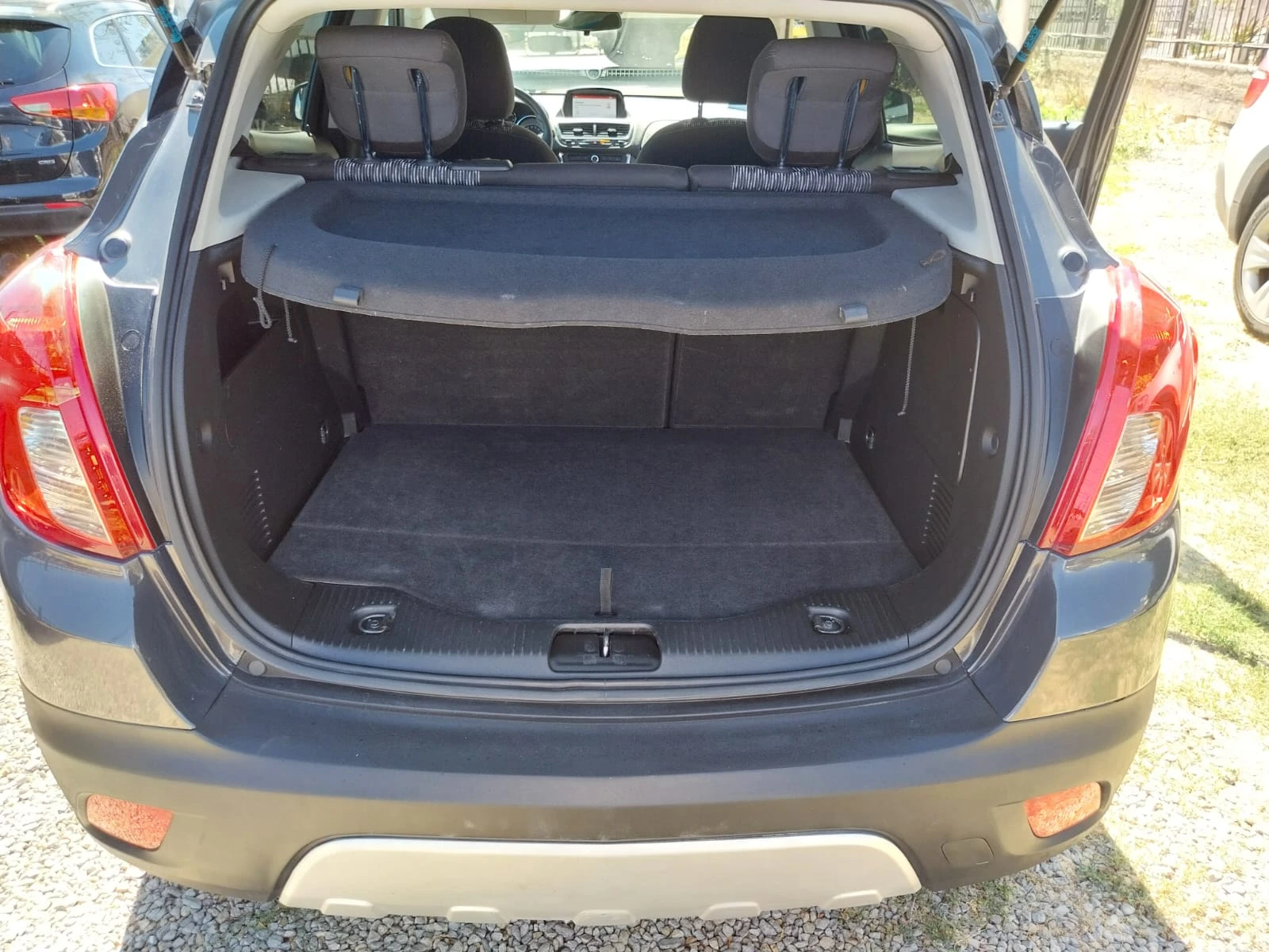Opel Mokka 1.6, снимка 11 - Автомобили и джипове - 55727747