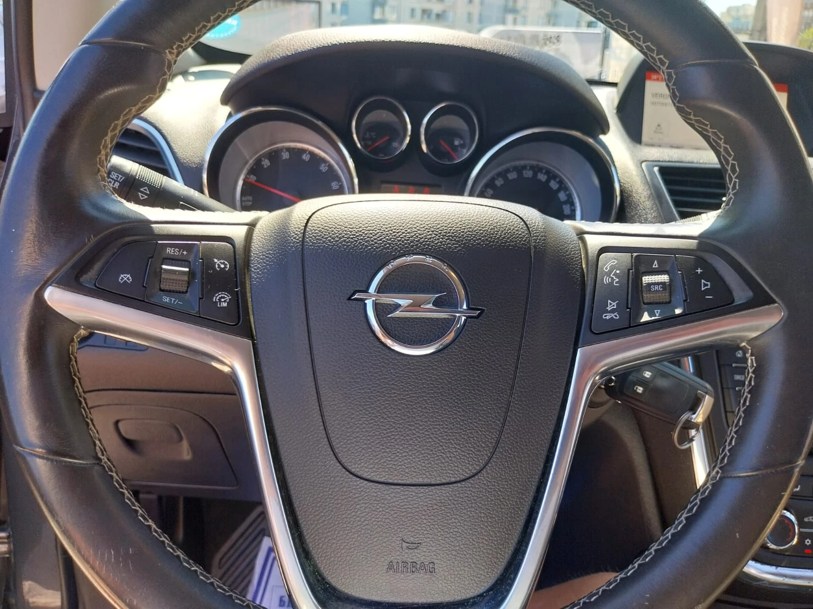 Opel Mokka 1.6, снимка 6 - Автомобили и джипове - 55727747