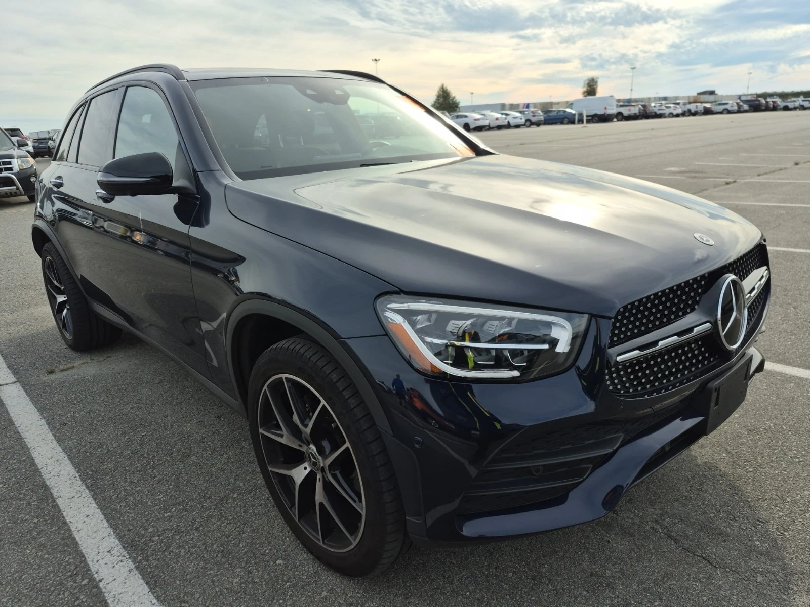 Mercedes-Benz GLC 300  DISTRONIC / 360 / MEMORY / BURMESTER , снимка 2 - Автомобили и джипове - 56023236