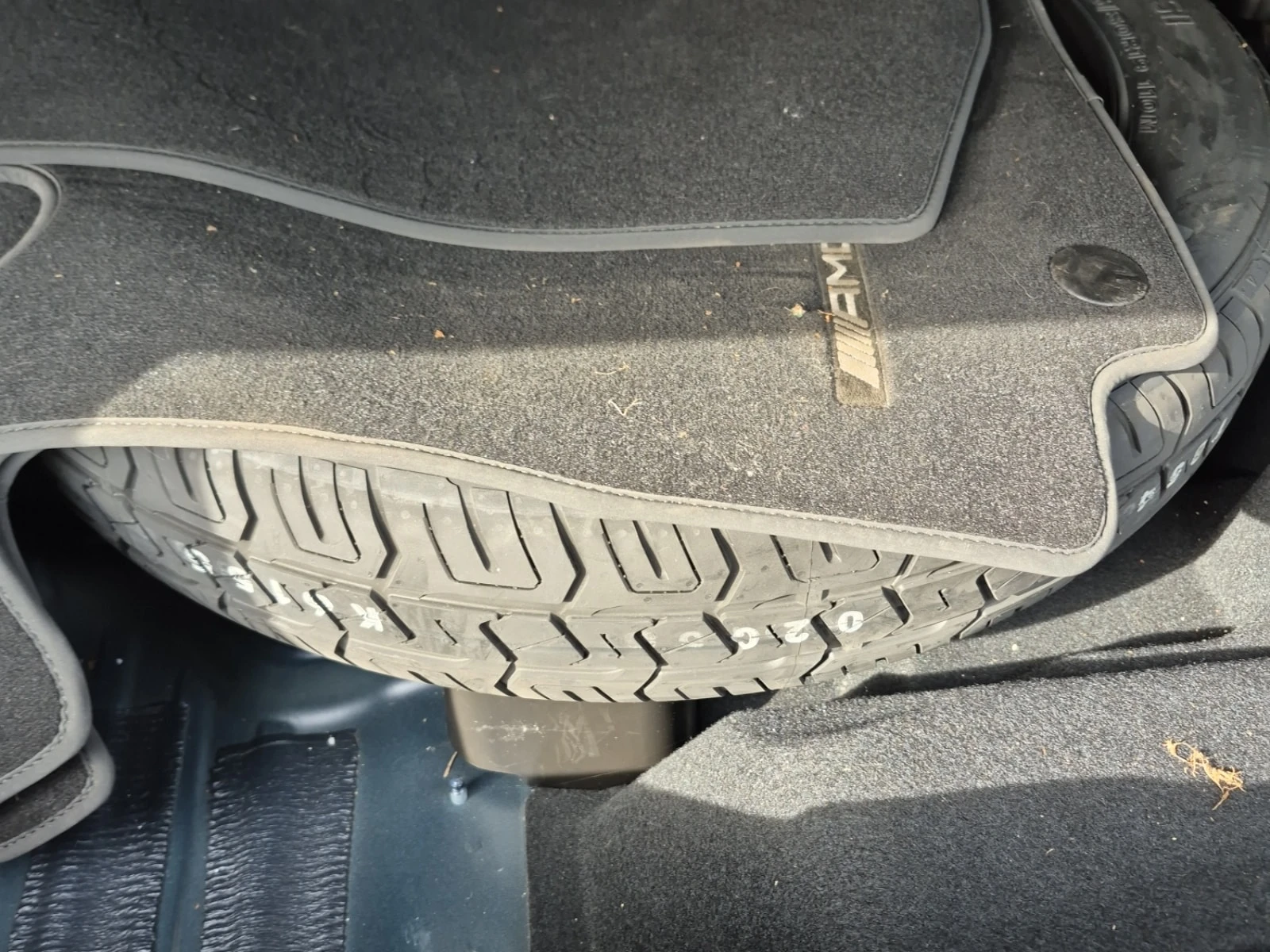 Mercedes-Benz GLC 300  DISTRONIC / 360 / MEMORY / BURMESTER , снимка 14 - Автомобили и джипове - 56023236