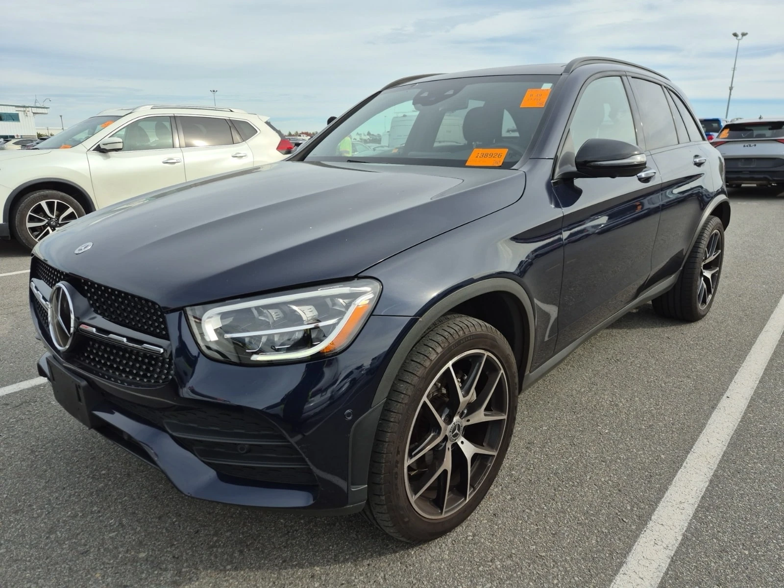 Mercedes-Benz GLC 300  DISTRONIC / 360 / MEMORY / BURMESTER 