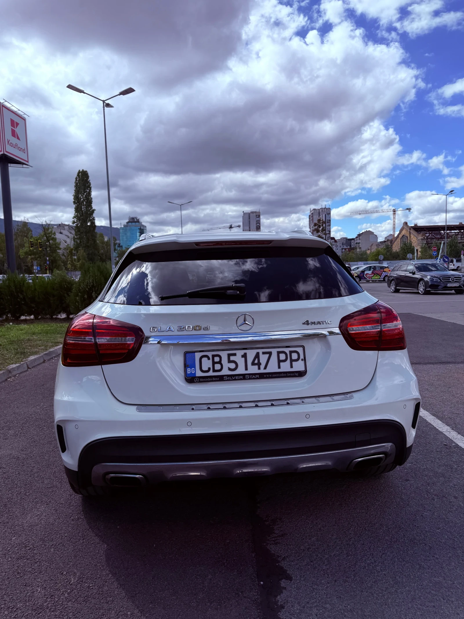 Mercedes-Benz GLA 200, снимка 7 - Автомобили и джипове - 56245295