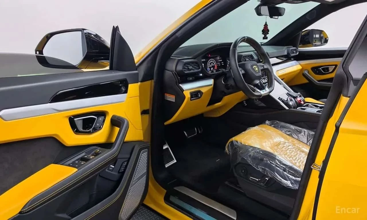 Lamborghini Urus, снимка 10 - Автомобили и джипове - 56726545