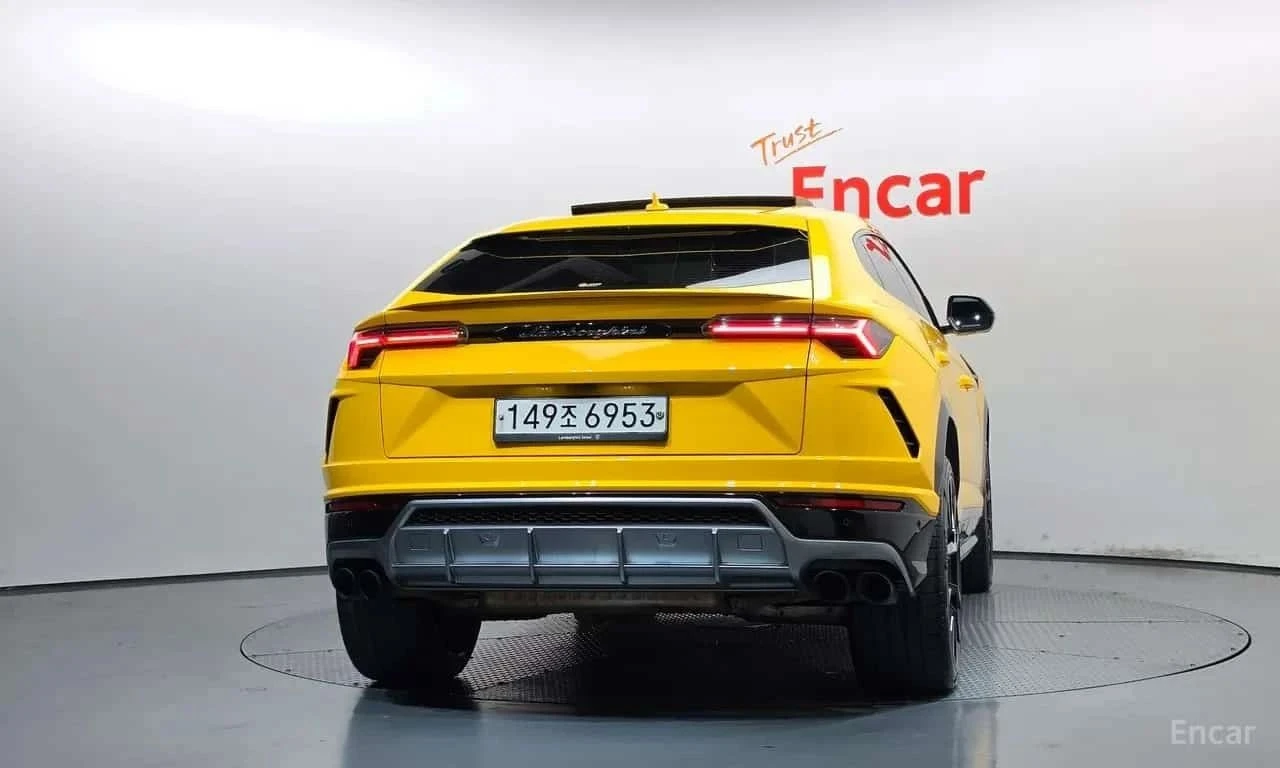 Lamborghini Urus, снимка 4 - Автомобили и джипове - 56726545
