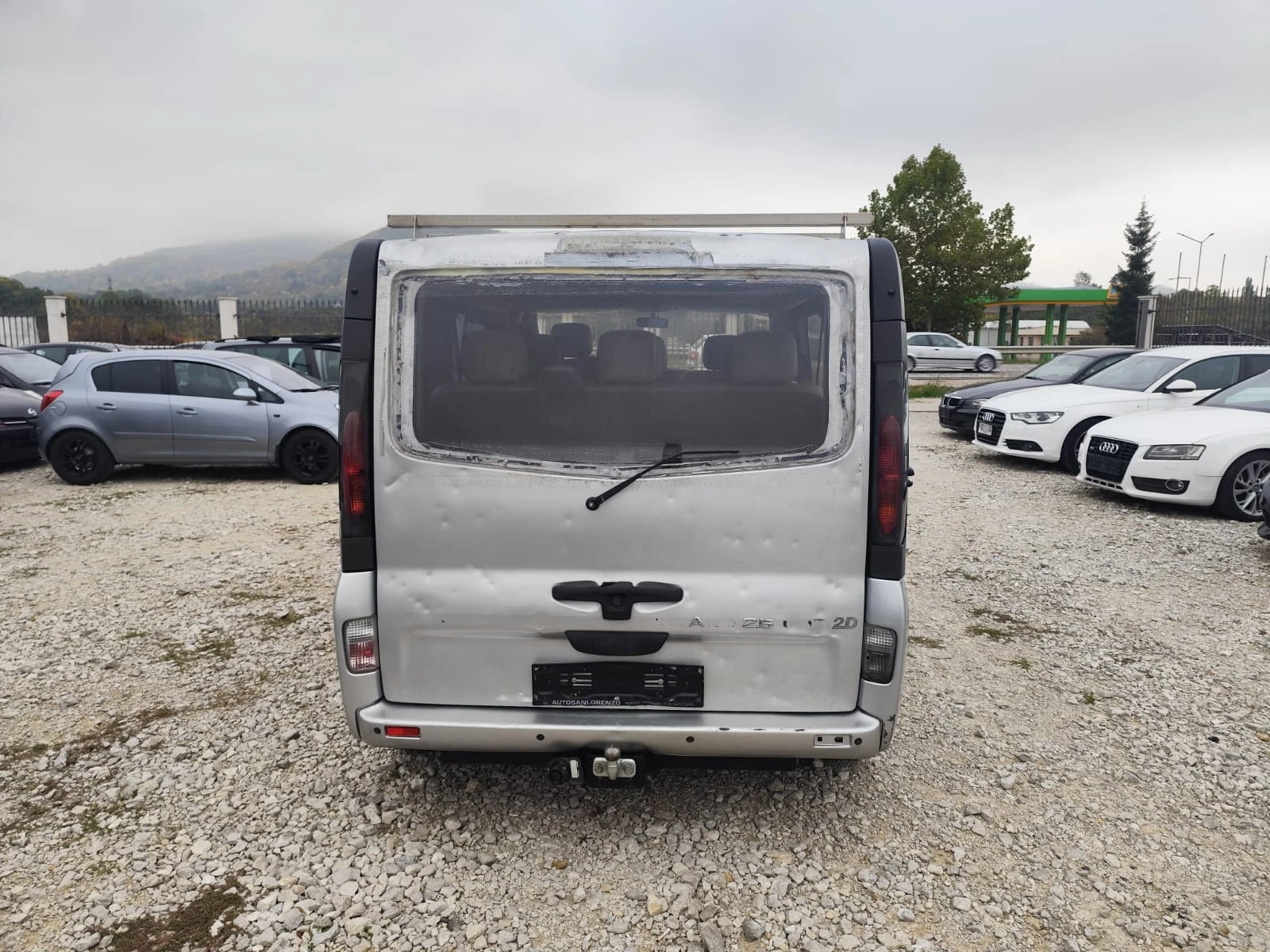 Opel Vivaro 2.5 дизел ИТАЛИЯ - изображение 6