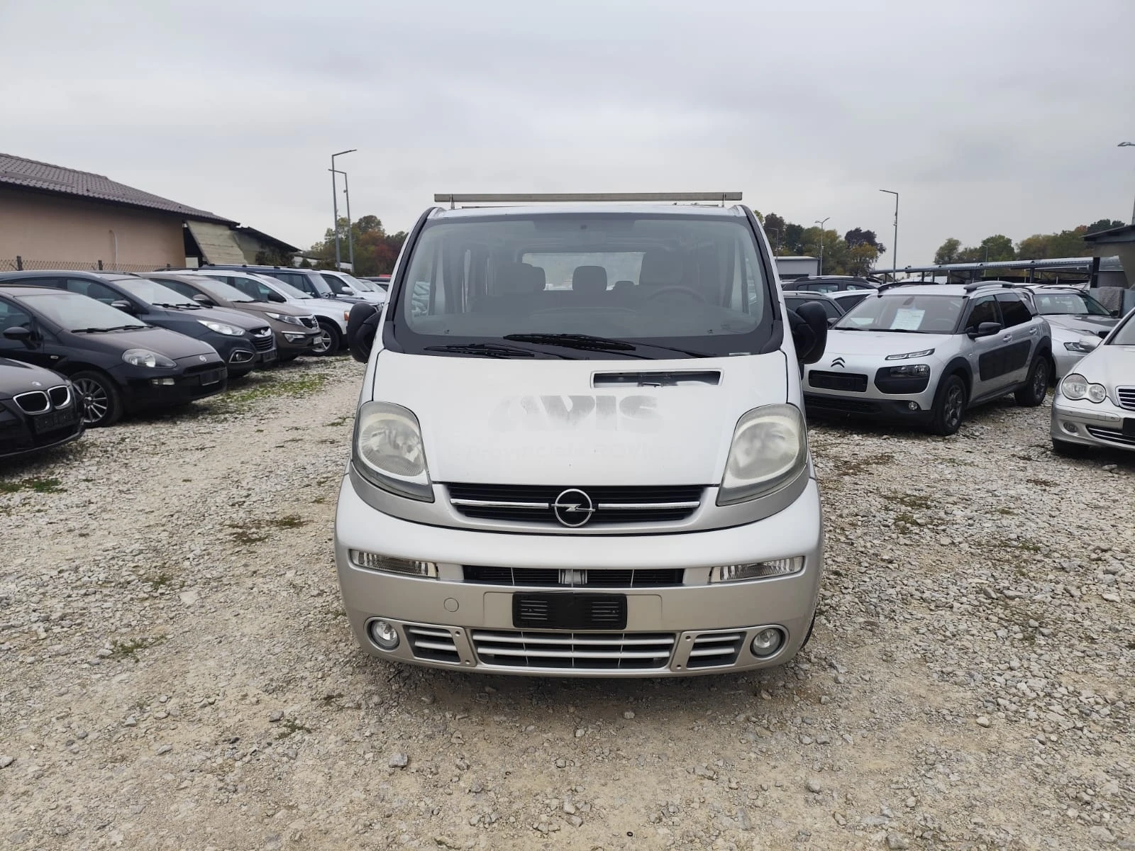Opel Vivaro 2.5 дизел ИТАЛИЯ - изображение 2